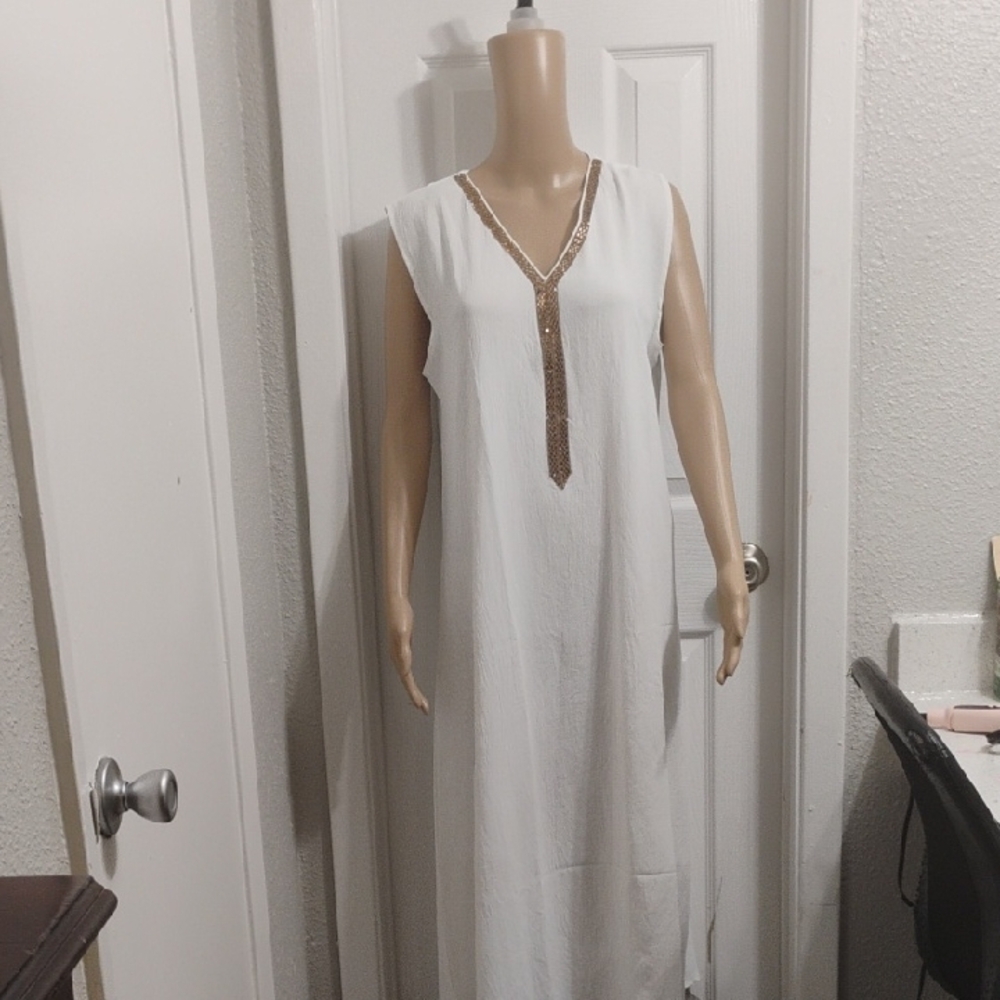 White Sleeveless Maxi Dress with Gold Accent - Picture 6 of 10